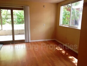 Building Photo - 454 Arapahoe Ave