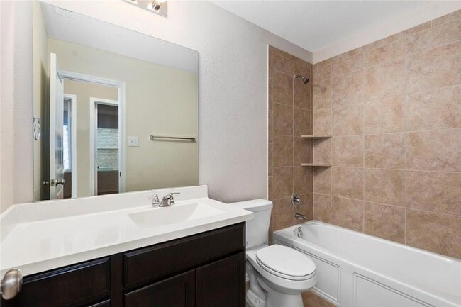 Building Photo - 837 Hillrose Dr