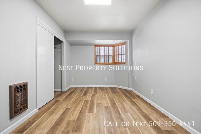 Building Photo - 1221 S Baker St