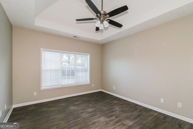 Building Photo - 3399 Bells Landing Dr