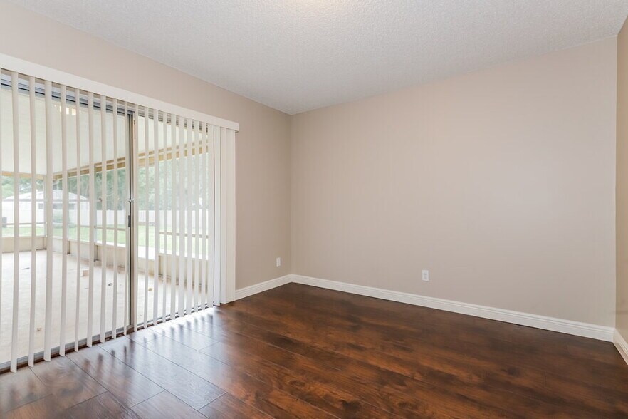 Building Photo - 506 Mahogany Dr