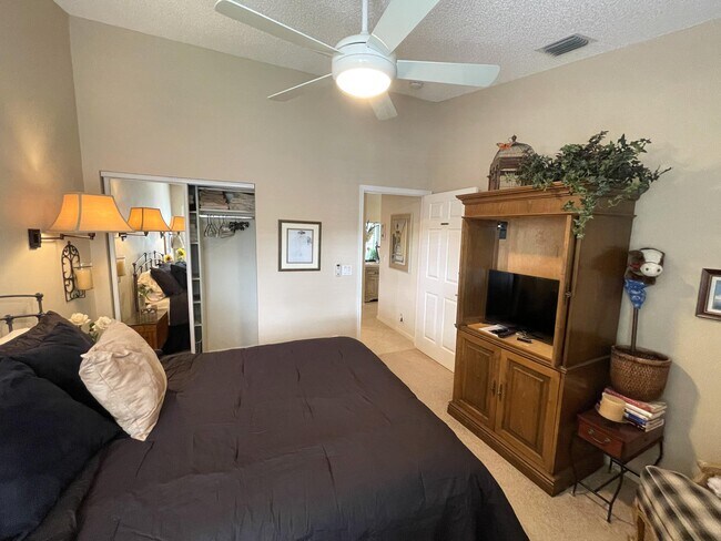 Building Photo - 7936 Laina Ln