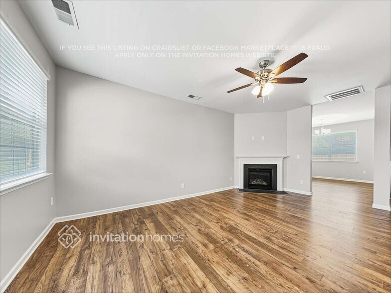 Building Photo - 7421 Larwill Ln