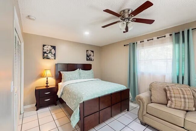 Building Photo - 4015 Audubon Dr
