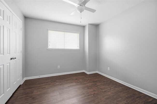 Building Photo - 2605 Los Alamos Cir