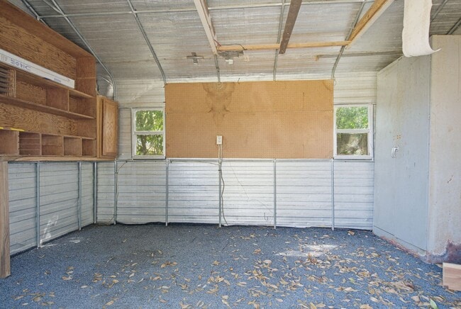 Building Photo - 5471 Buena Vista Ave