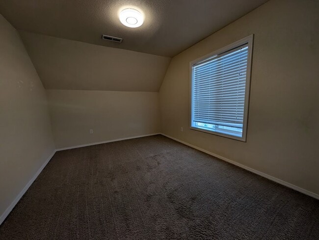 Building Photo - Pet-Friendly Clarkston House with Fenced Yard