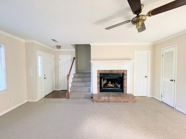 Building Photo - 603 Maysville Rd NE