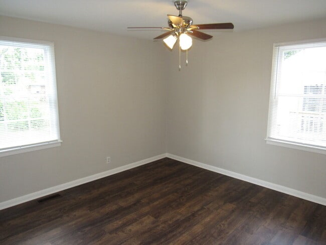 Building Photo - North Nashville 3 bedroom home with renovations!