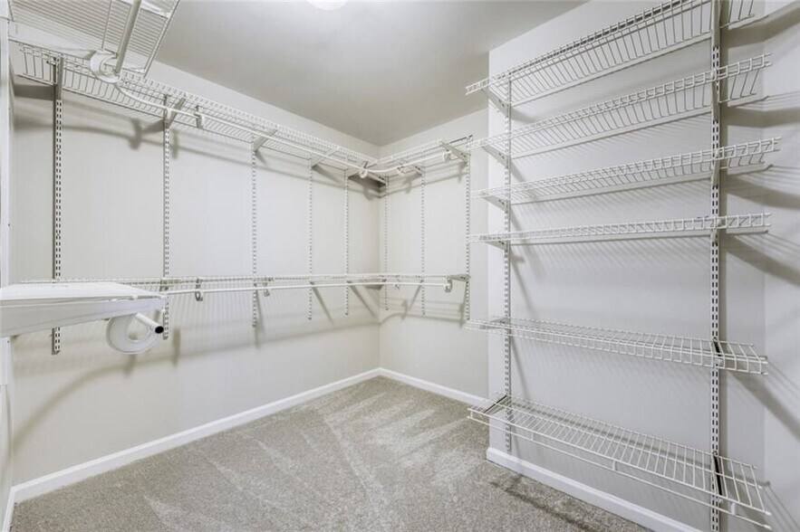 Building Photo - 115 Nesbit Ridge Dr