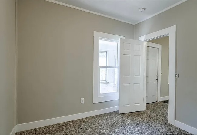 Building Photo - 3918 N 41st St