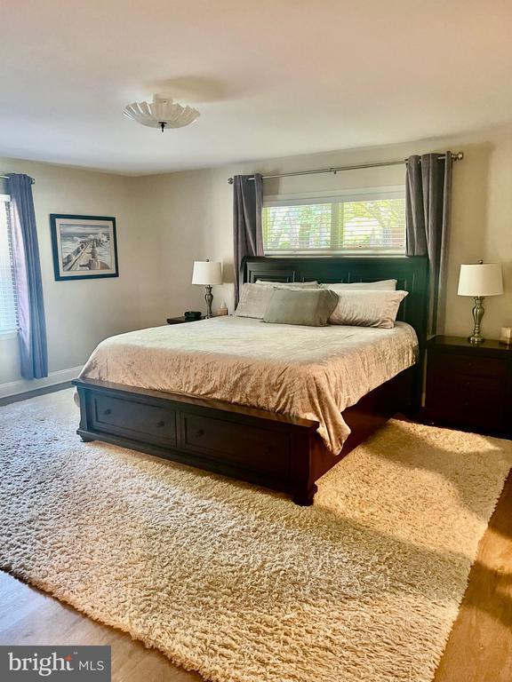 Building Photo - 1542 Crowell Rd