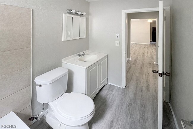 Building Photo - 1881 Edison Ave