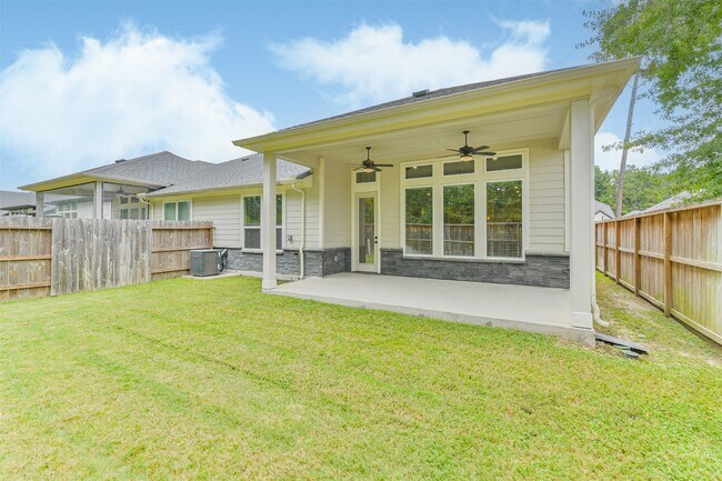 Building Photo - 16615 Tranquility Grove Dr