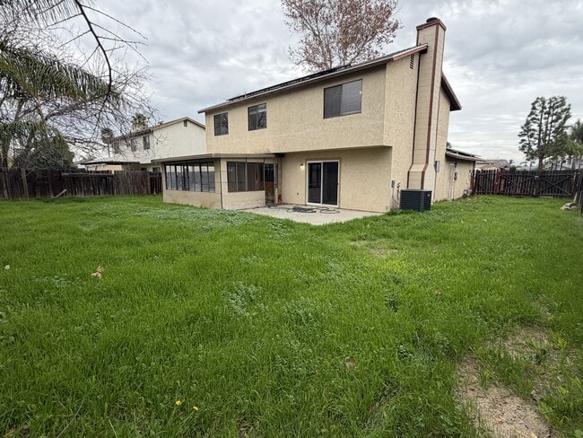 Building Photo - 29639 Greenhill Dr