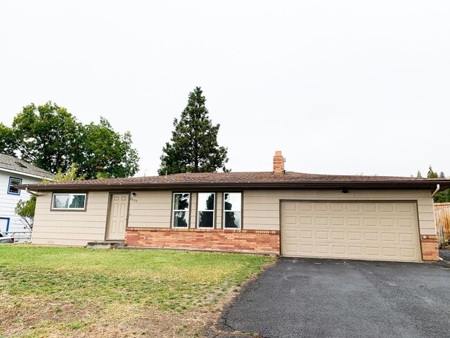Primary Photo - 3 Bedroom, 2 Bath