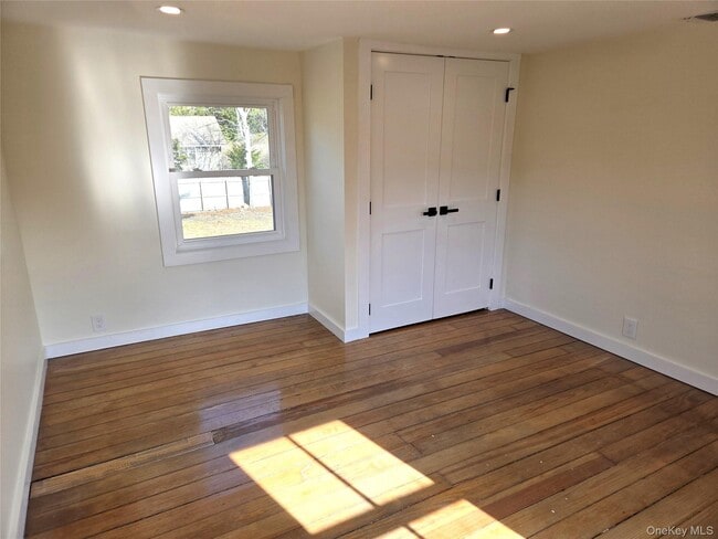 Building Photo - 85 Lewis Rd