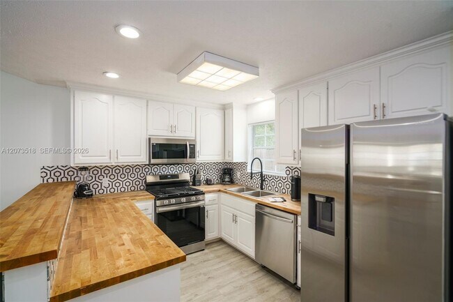 Building Photo - 319 S Vestavia St