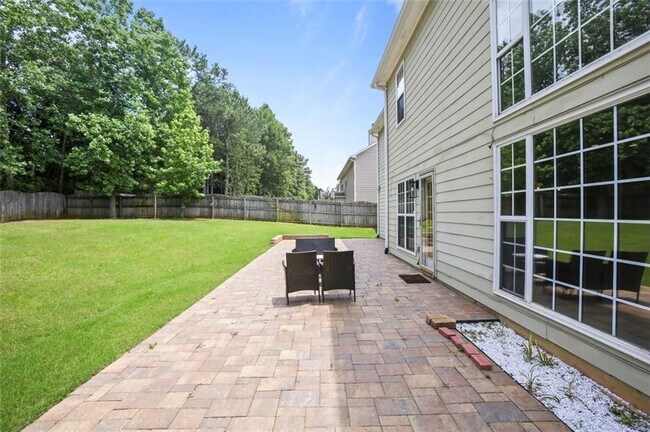 Building Photo - 1000 Great Oaks Dr