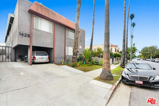 Building Photo - 1426 Cochran Ave