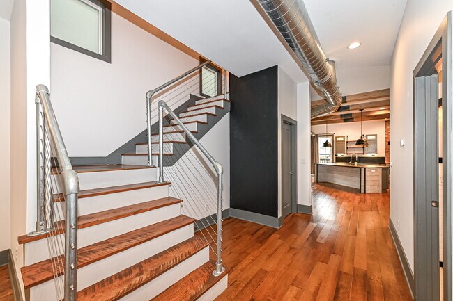 Building Photo - 1515 Olive St