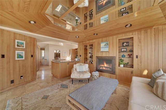 Building Photo - 37 Emerald Bay