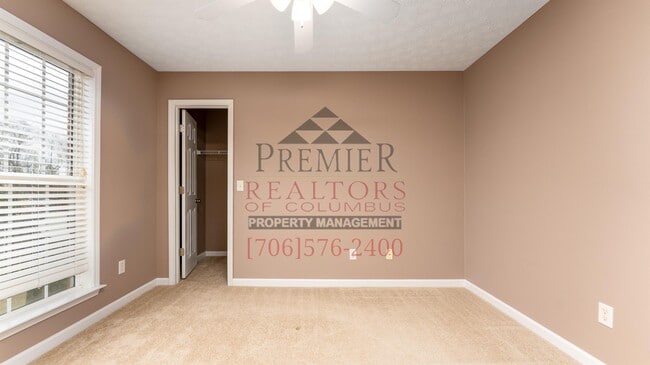 Building Photo - 8031 Garrett Pines Dr