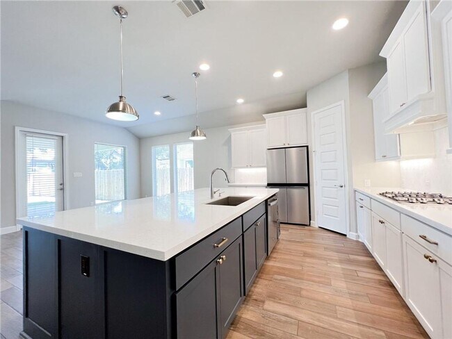 Building Photo - Stunning 4/BR 3.5/BA Home for Rent in Lean...