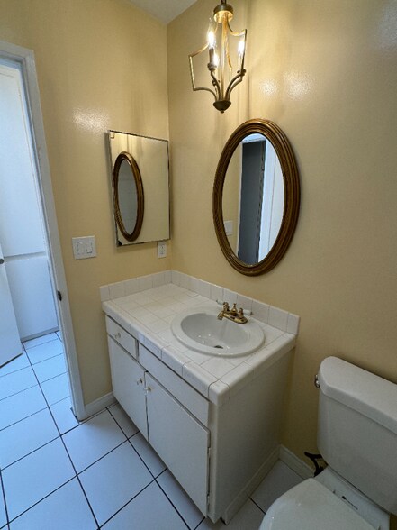 Building Photo - 1800 Camden Ave