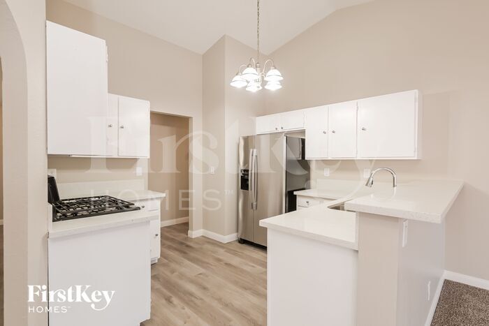 Building Photo - 5700 Odessa Dr