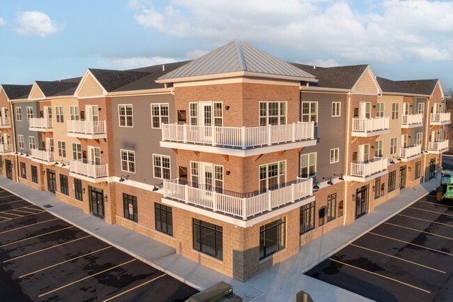 Building Photo - Chili Paul Place