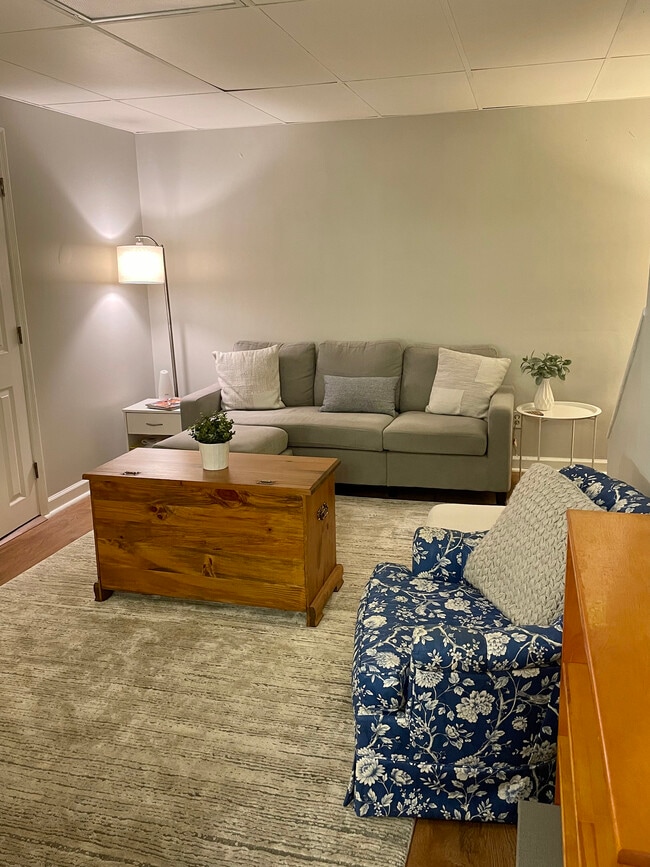 Building Photo - 1080 Huntington Trce SE