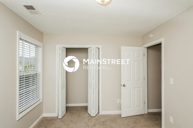 Building Photo - 3 Bedroom Pet-Friendly Home in HIRAM, GA with Main Street Renewal