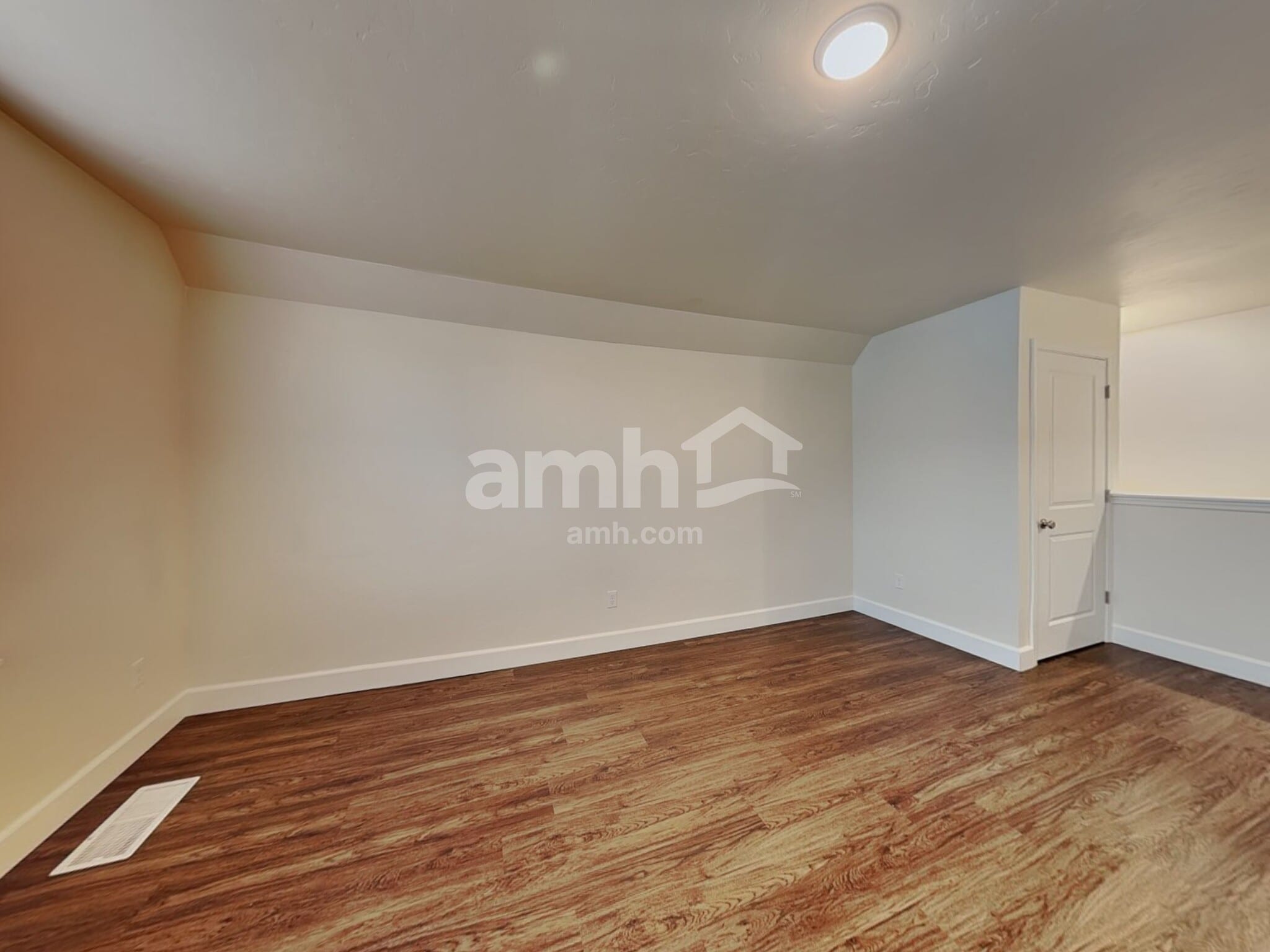 Building Photo - 94 E Sicily Dr