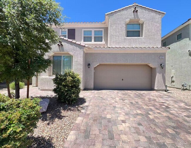 Building Photo - Well-maintained 4-bedroom, 3-bath home in a desirable gated community
