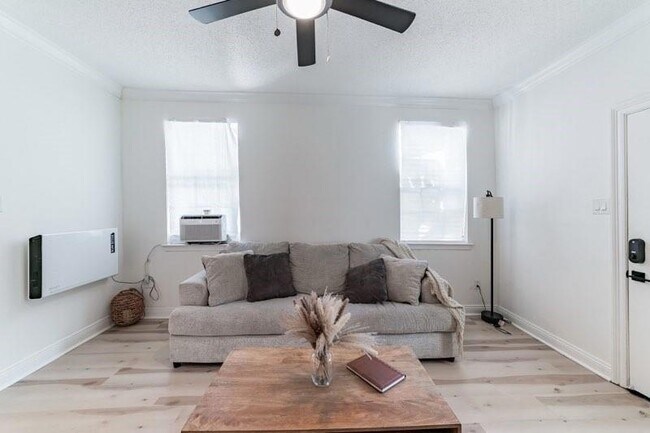 Building Photo - 616 Lebeau St