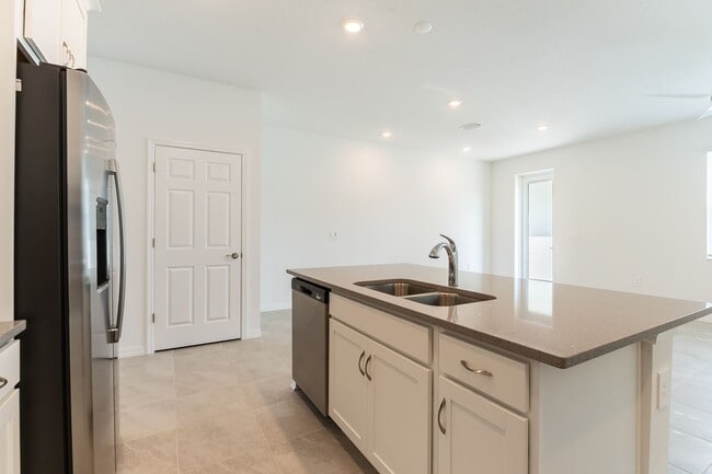 Building Photo - Brand New 3-Bed 2.5-Bath Town Home with La...