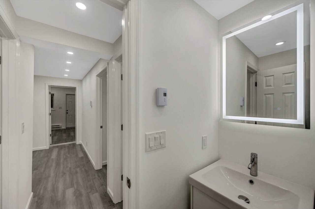 Building Photo - 752 Toll Rd