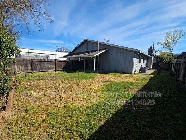 Building Photo - 120 Oak Manor Dr