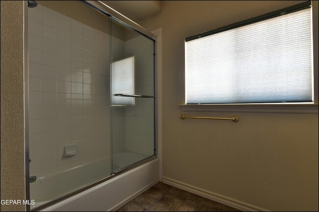 Building Photo - 6732 Pearl Ridge Dr