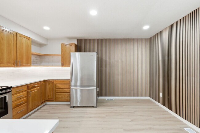 Building Photo - Stunning Fully Remodeled 3 Bed, 2 Bath Home in Conveniently-Located Northglenn!