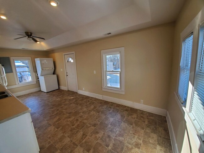 Building Photo - Rental home with deck, garage, and great backyard!