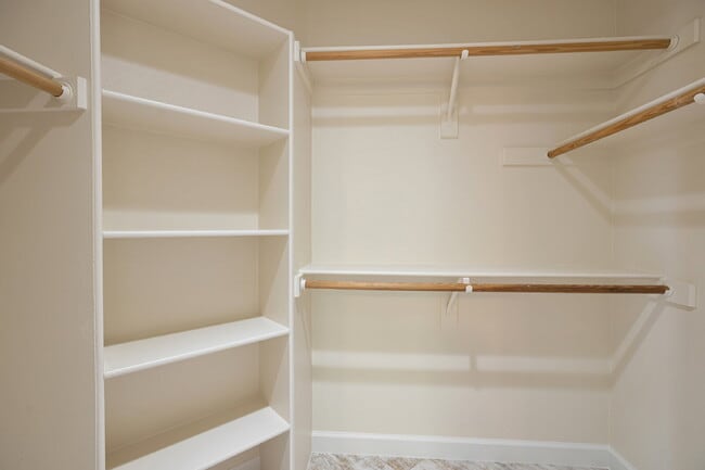 Building Photo - Camelback Corridor Condo now available!