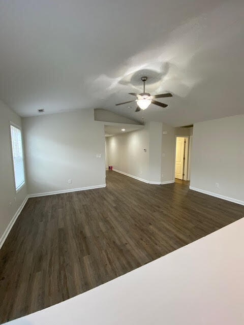 Building Photo - 152 Stephen Dr