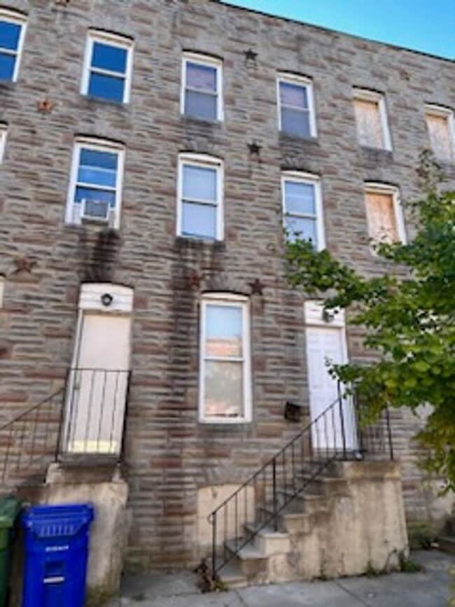 Primary Photo - Affordable rowhome close to downtown Baltimore!