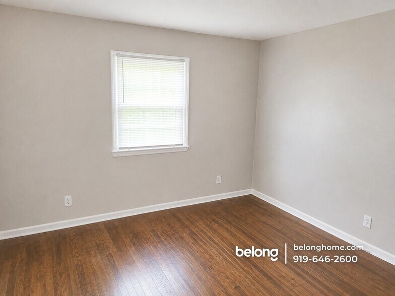 Building Photo - 1419 Ardmore Dr