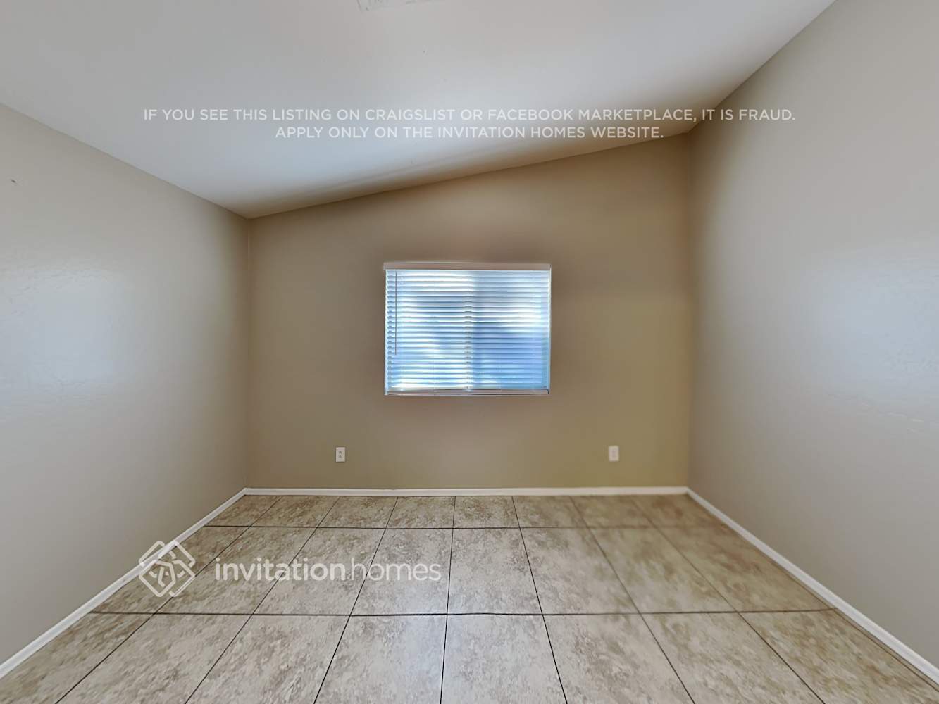 Building Photo - 3433 W La Salle St