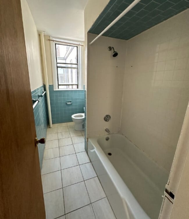 Building Photo - 3-Bed with 1.5 Bath * Packard's Corner *