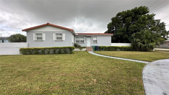 Primary Photo - 8370 SW 27th Ln