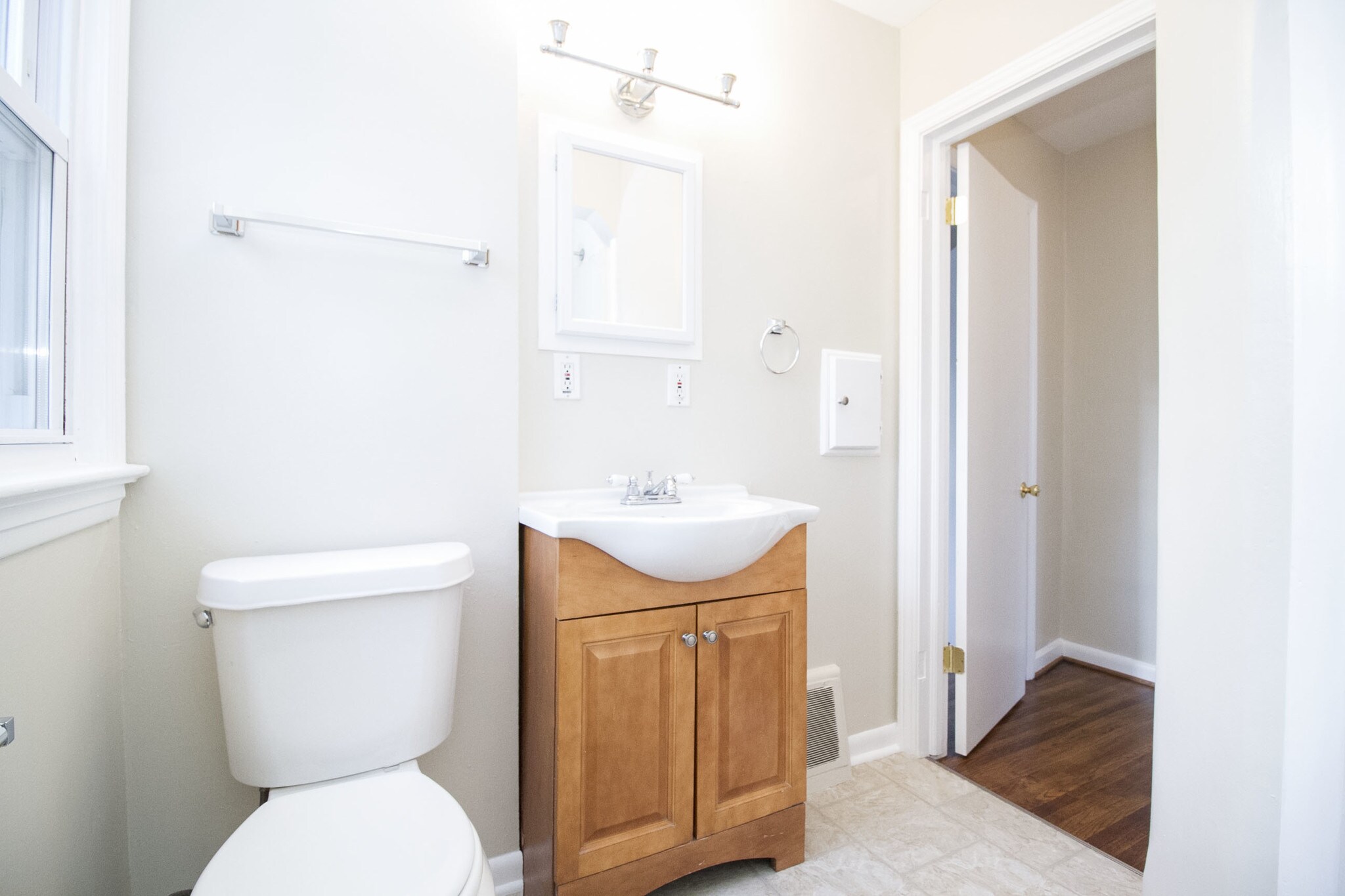 Building Photo - 2125 Loxley Rd